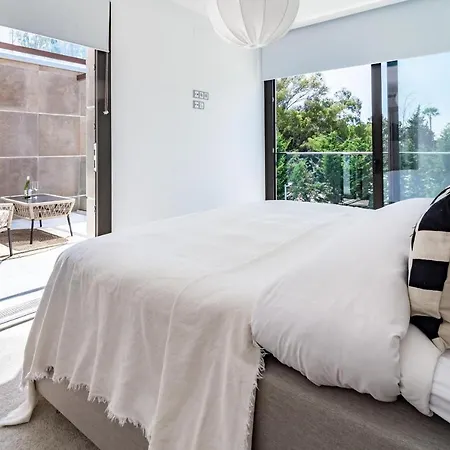 Gg- Modern Townhouse, Families & Couples Only Holiday home