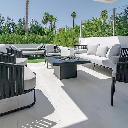 Gg- Modern Townhouse, Families & Couples Only Holiday home
