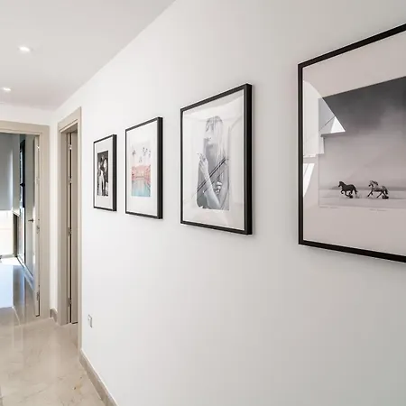 Gg- Modern Townhouse, Families & Couples Only * Marbella